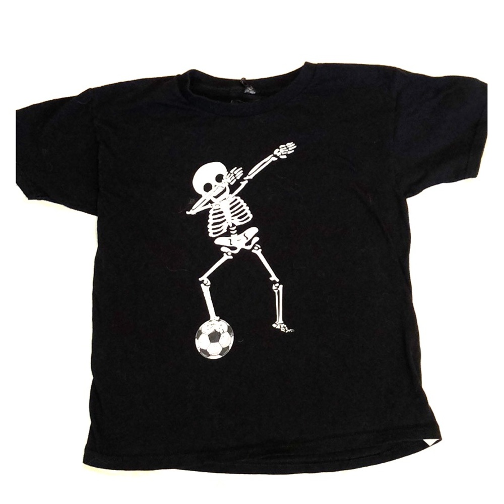 Youth small Halloween Soccer black T-shirt